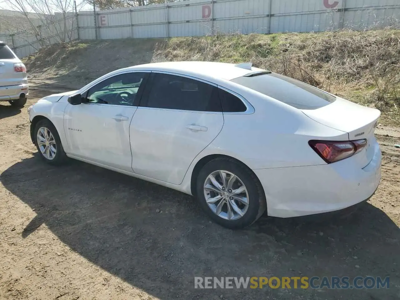 2 fotografías del automóvil dañado 1G1ZD5ST8LF048548 CHEVROLET MALIBU 2020