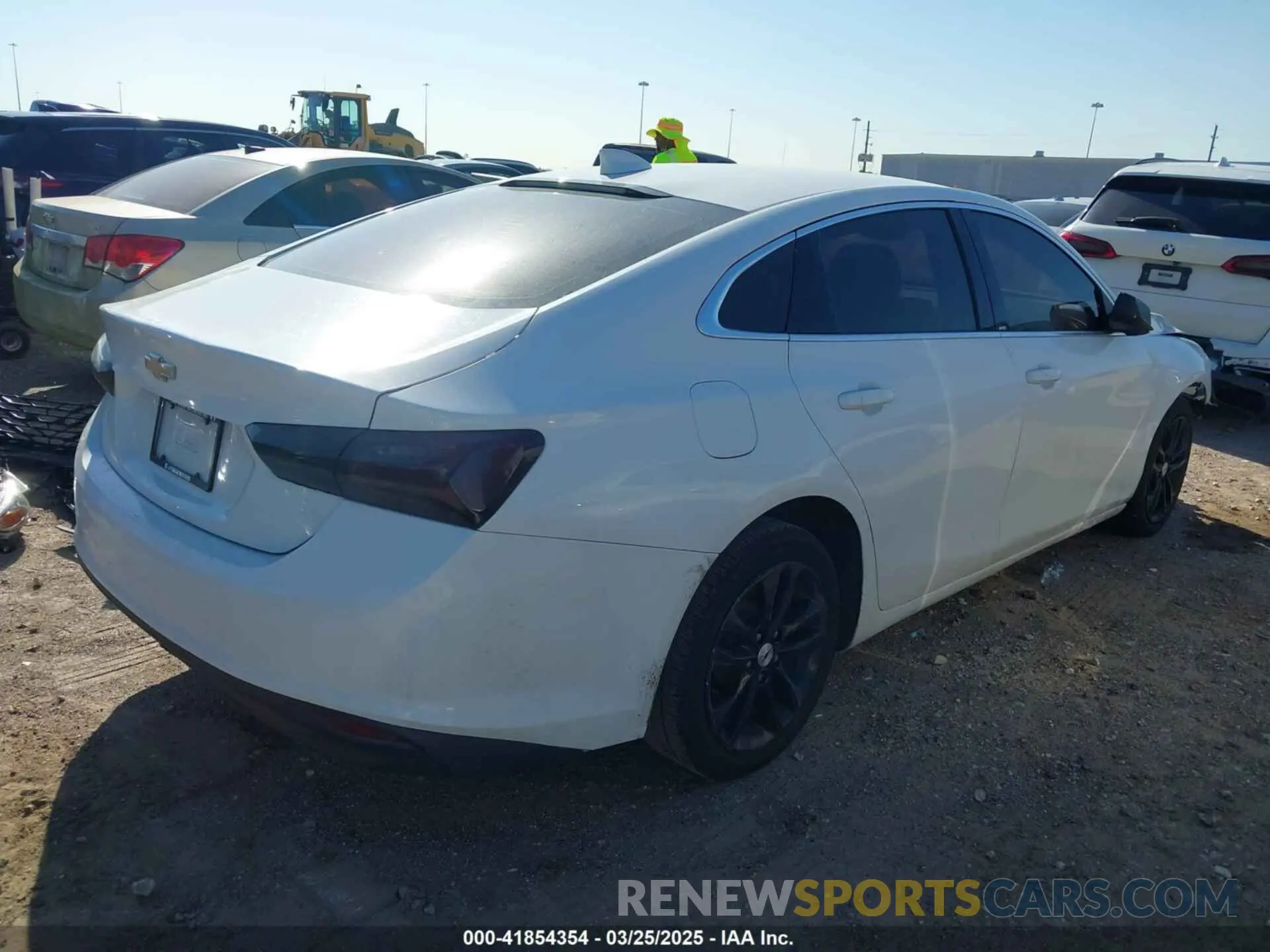 4 fotografías del automóvil dañado 1G1ZD5ST8LF065642 CHEVROLET MALIBU 2020