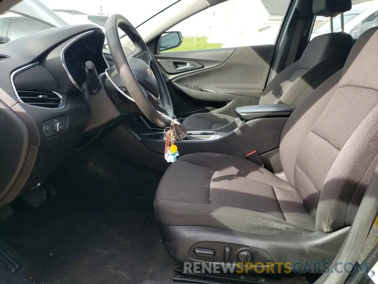 7 fotografías del automóvil dañado 1G1ZD5ST8LF084966 CHEVROLET MALIBU 2020