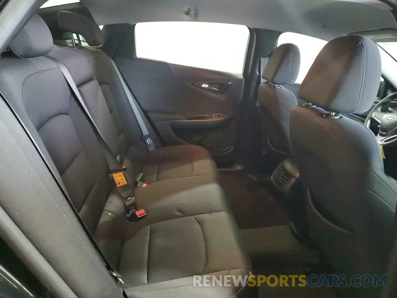 10 fotografías del automóvil dañado 1G1ZD5ST8LF089147 CHEVROLET MALIBU 2020