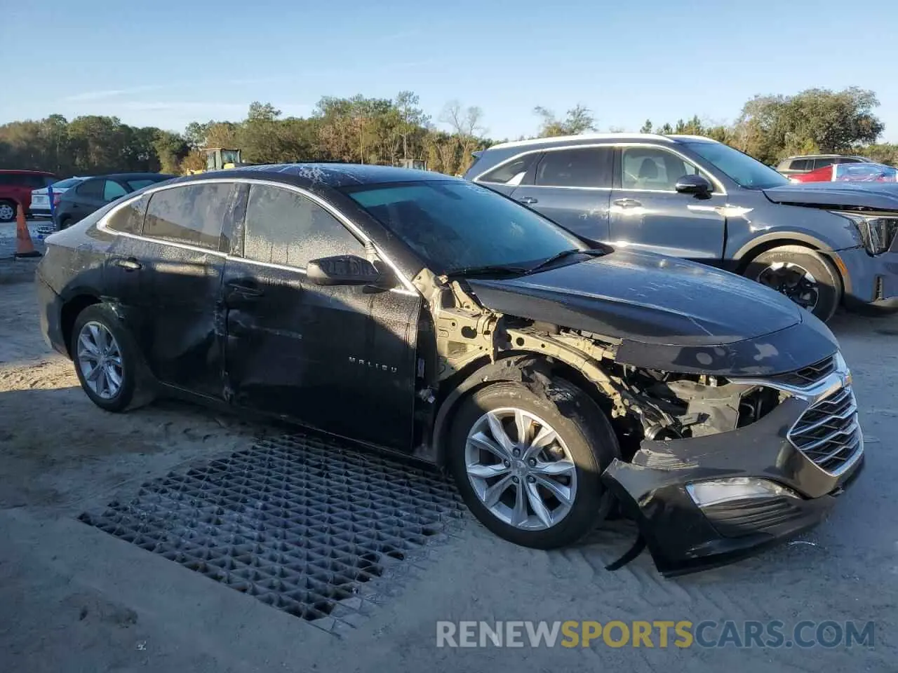 4 fotografías del automóvil dañado 1G1ZD5ST8LF099323 CHEVROLET MALIBU 2020