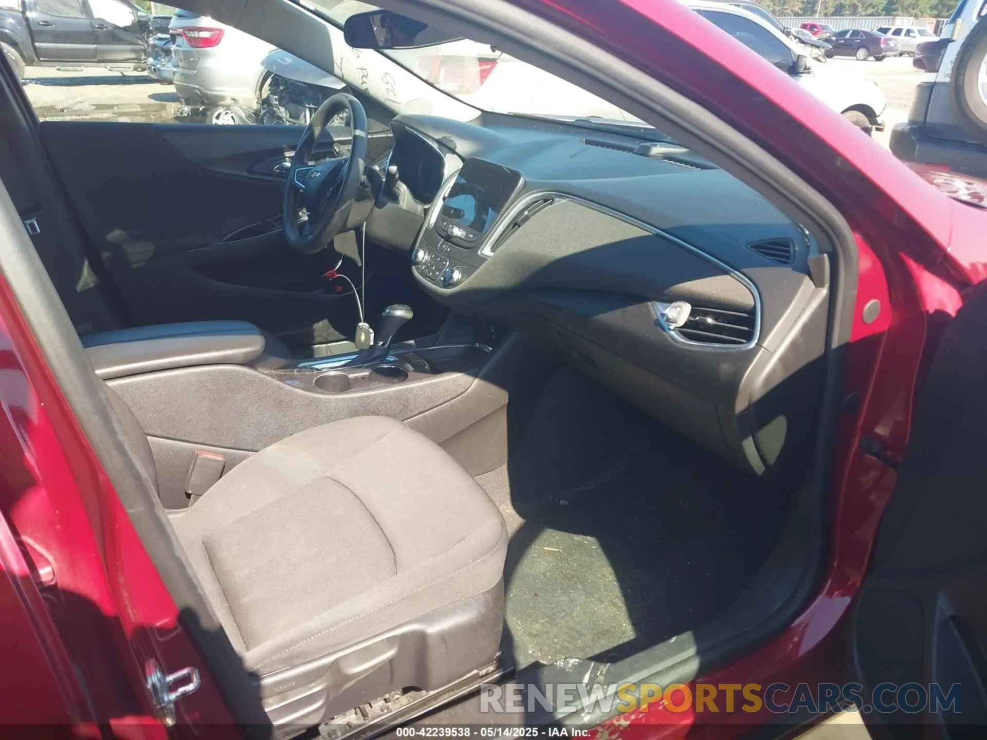 5 fotografías del automóvil dañado 1G1ZD5ST8LF106092 CHEVROLET MALIBU 2020
