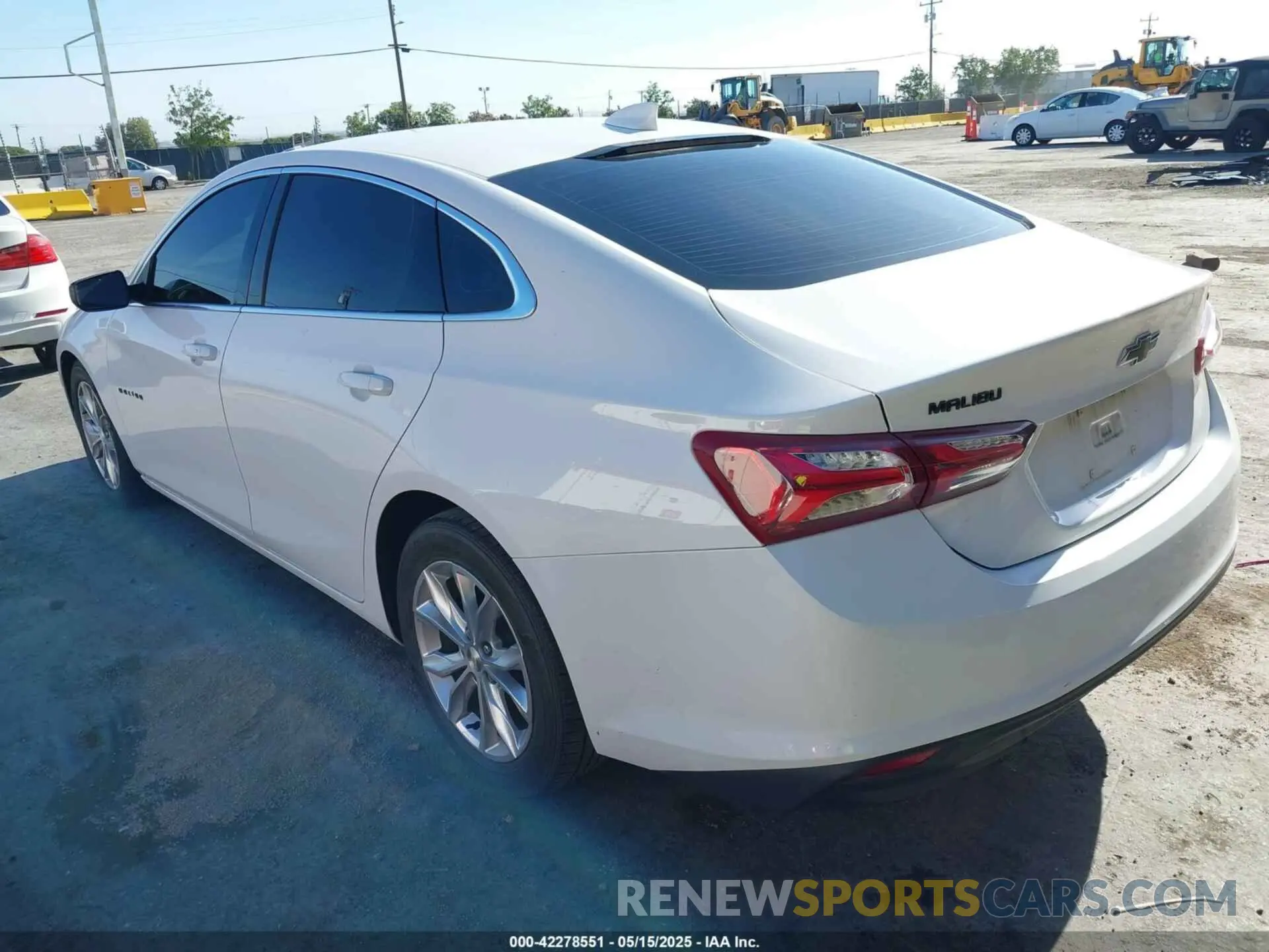 3 fotografías del automóvil dañado 1G1ZD5ST9LF054097 CHEVROLET MALIBU 2020