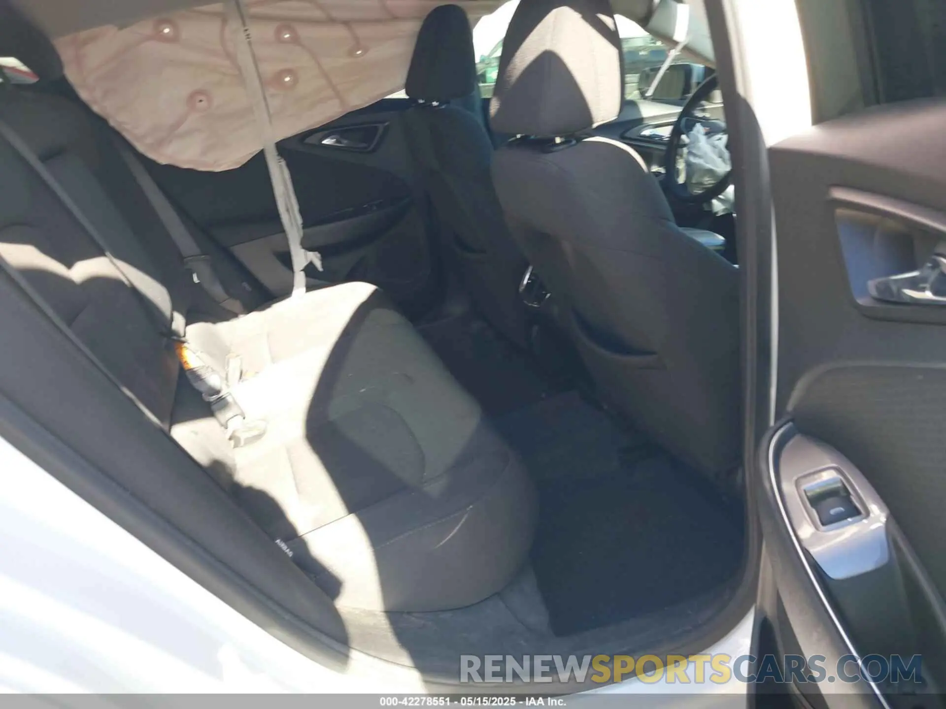 8 fotografías del automóvil dañado 1G1ZD5ST9LF054097 CHEVROLET MALIBU 2020