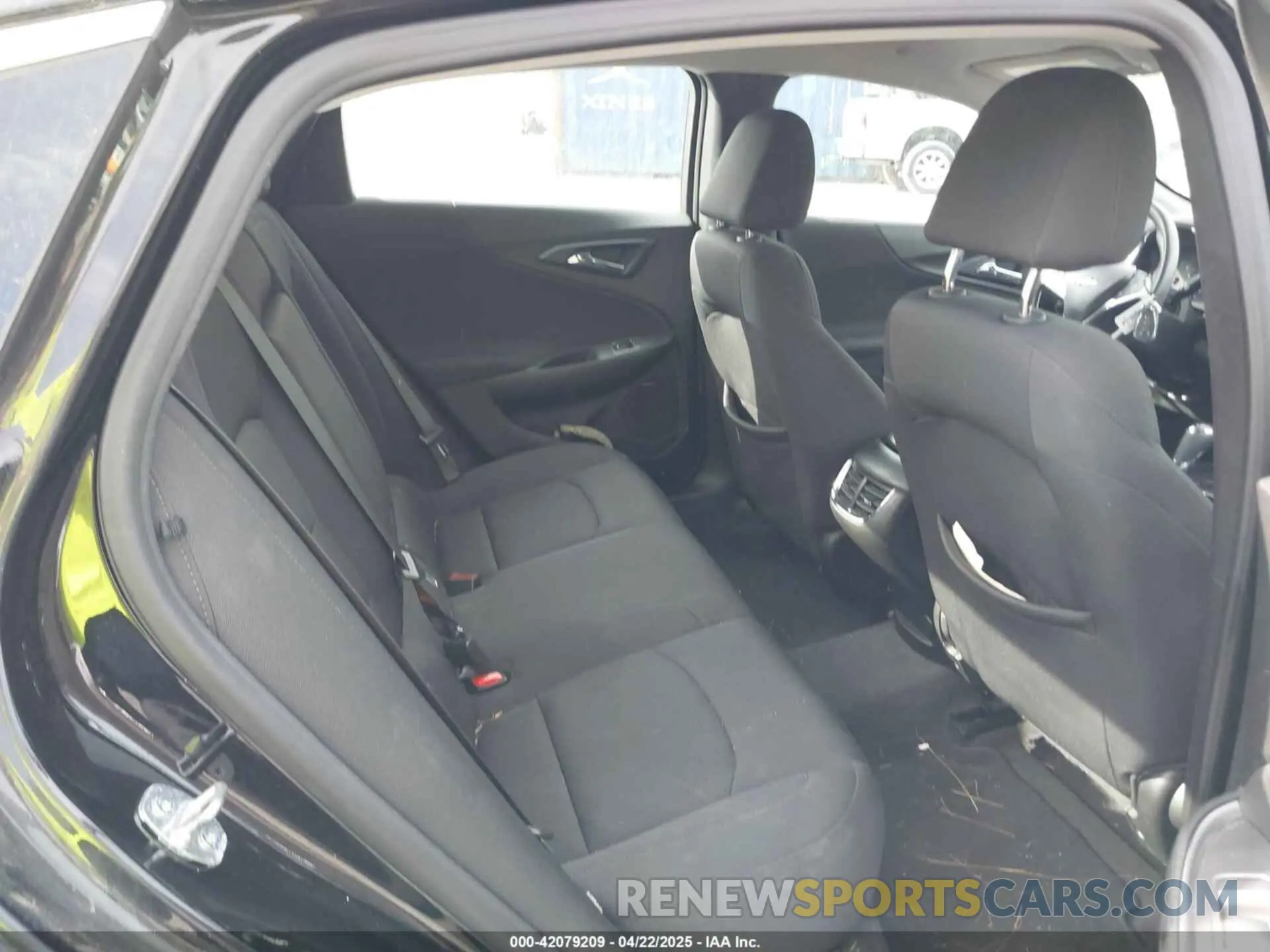 8 fotografías del automóvil dañado 1G1ZD5ST9LF054648 CHEVROLET MALIBU 2020