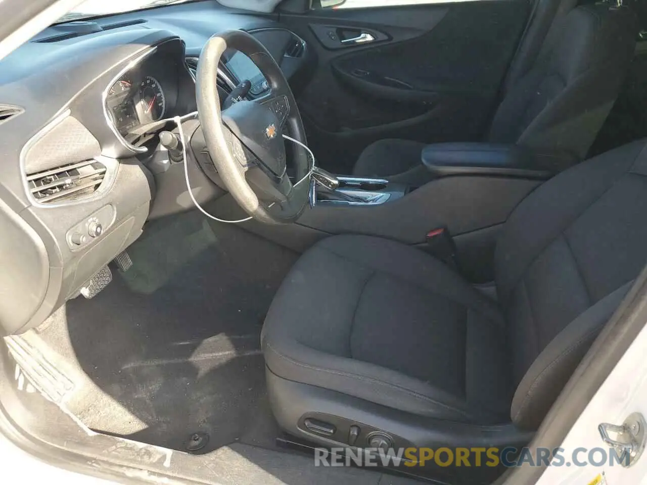 7 fotografías del automóvil dañado 1G1ZD5ST9LF058196 CHEVROLET MALIBU 2020
