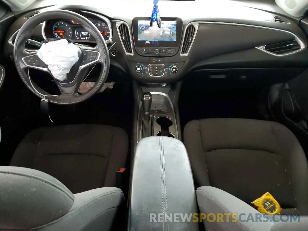 8 fotografías del automóvil dañado 1G1ZD5ST9LF061597 CHEVROLET MALIBU 2020