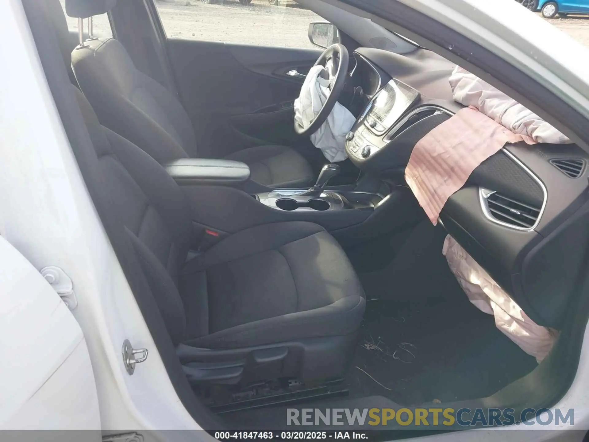5 fotografías del automóvil dañado 1G1ZD5ST9LF064354 CHEVROLET MALIBU 2020