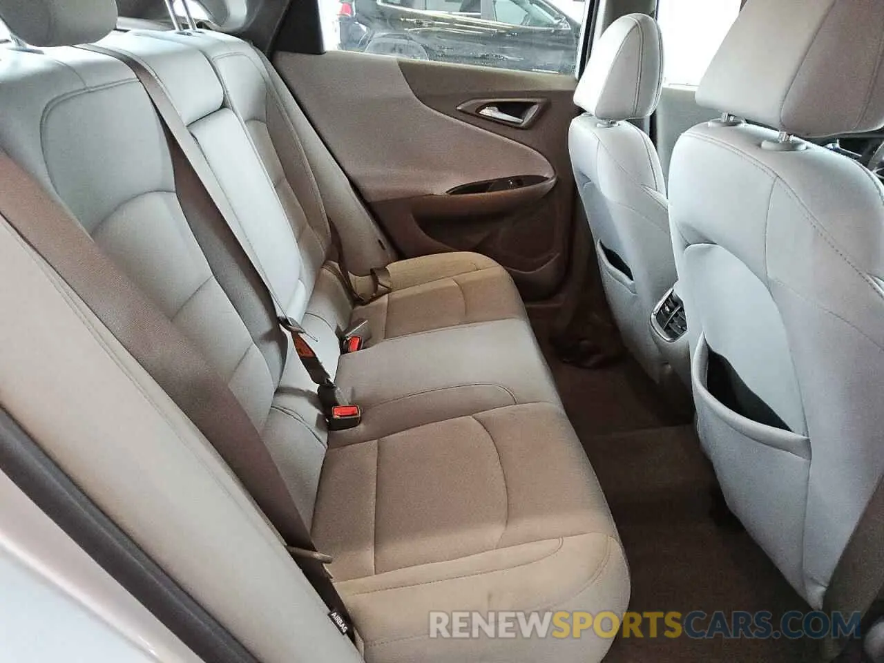 10 fotografías del automóvil dañado 1G1ZD5ST9LF067867 CHEVROLET MALIBU 2020