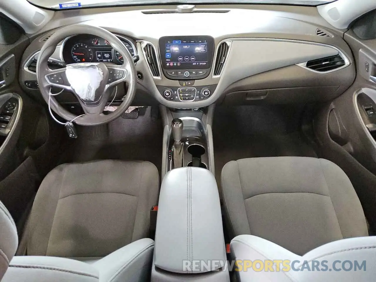 8 fotografías del automóvil dañado 1G1ZD5ST9LF067867 CHEVROLET MALIBU 2020
