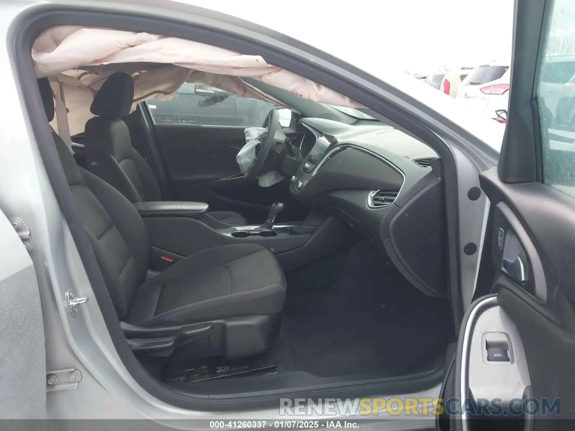 5 fotografías del automóvil dañado 1G1ZD5ST9LF103881 CHEVROLET MALIBU 2020