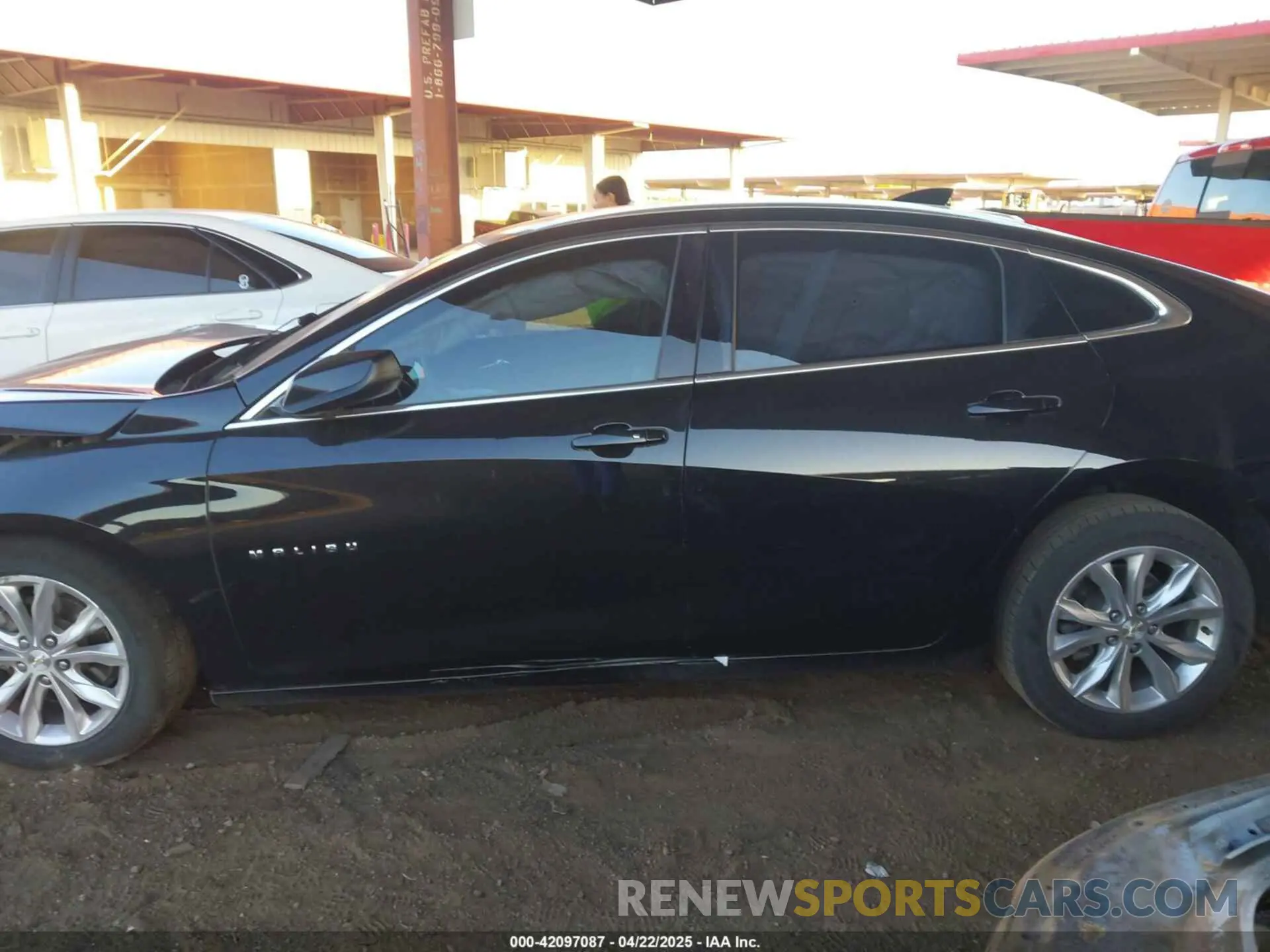 14 fotografías del automóvil dañado 1G1ZD5ST9LF110622 CHEVROLET MALIBU 2020