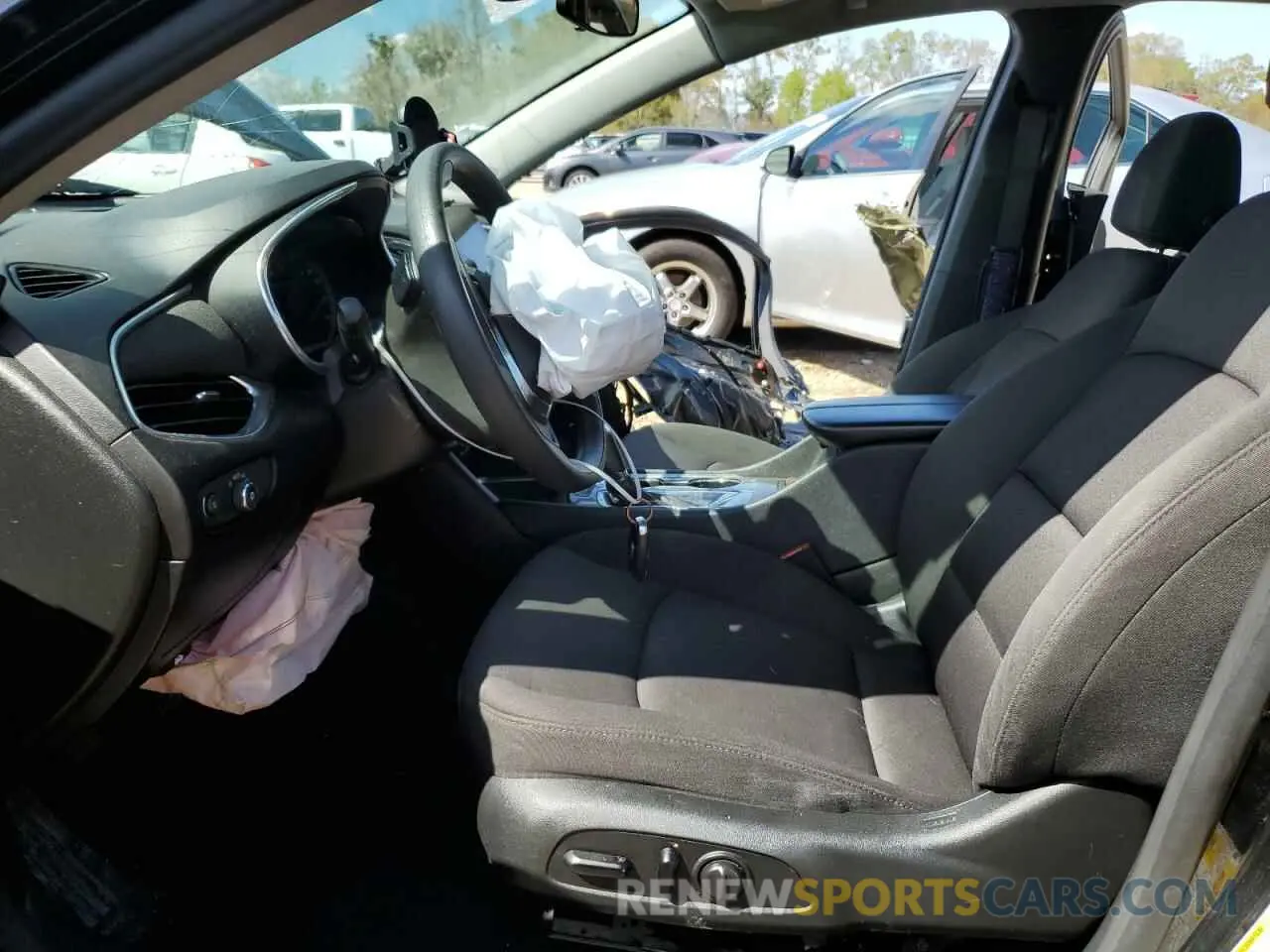 7 fotografías del automóvil dañado 1G1ZD5ST9LF113083 CHEVROLET MALIBU 2020