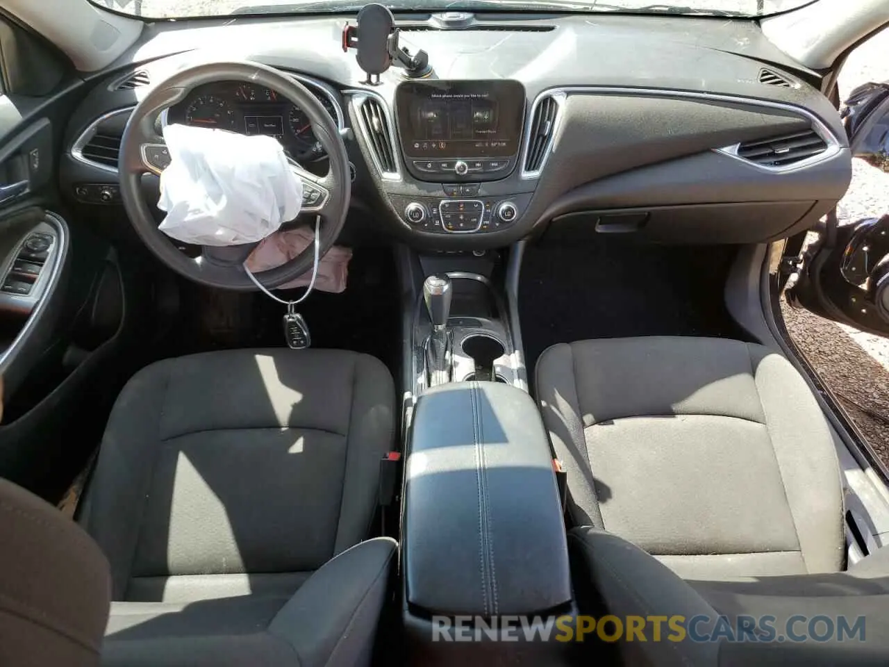 8 fotografías del automóvil dañado 1G1ZD5ST9LF113083 CHEVROLET MALIBU 2020