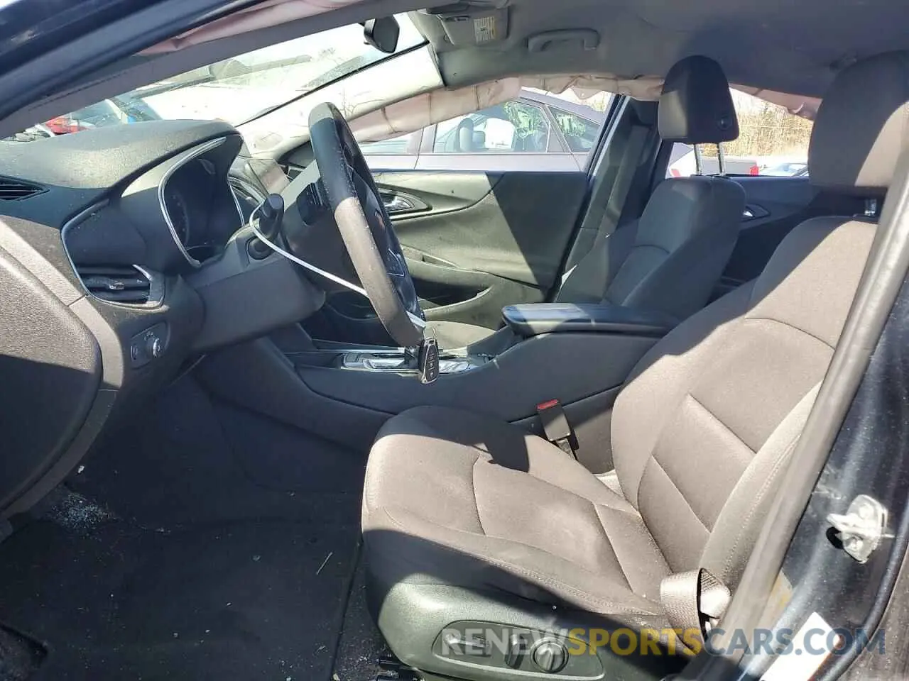 7 fotografías del automóvil dañado 1G1ZD5ST9LF116811 CHEVROLET MALIBU 2020