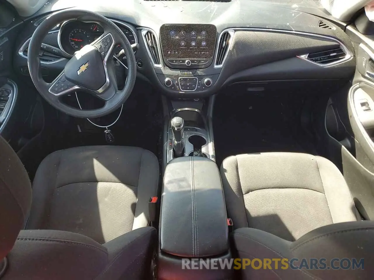 8 fotografías del automóvil dañado 1G1ZD5ST9LF116811 CHEVROLET MALIBU 2020