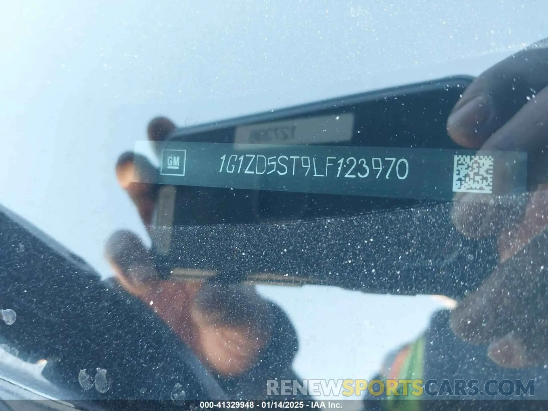 9 fotografías del automóvil dañado 1G1ZD5ST9LF123970 CHEVROLET MALIBU 2020