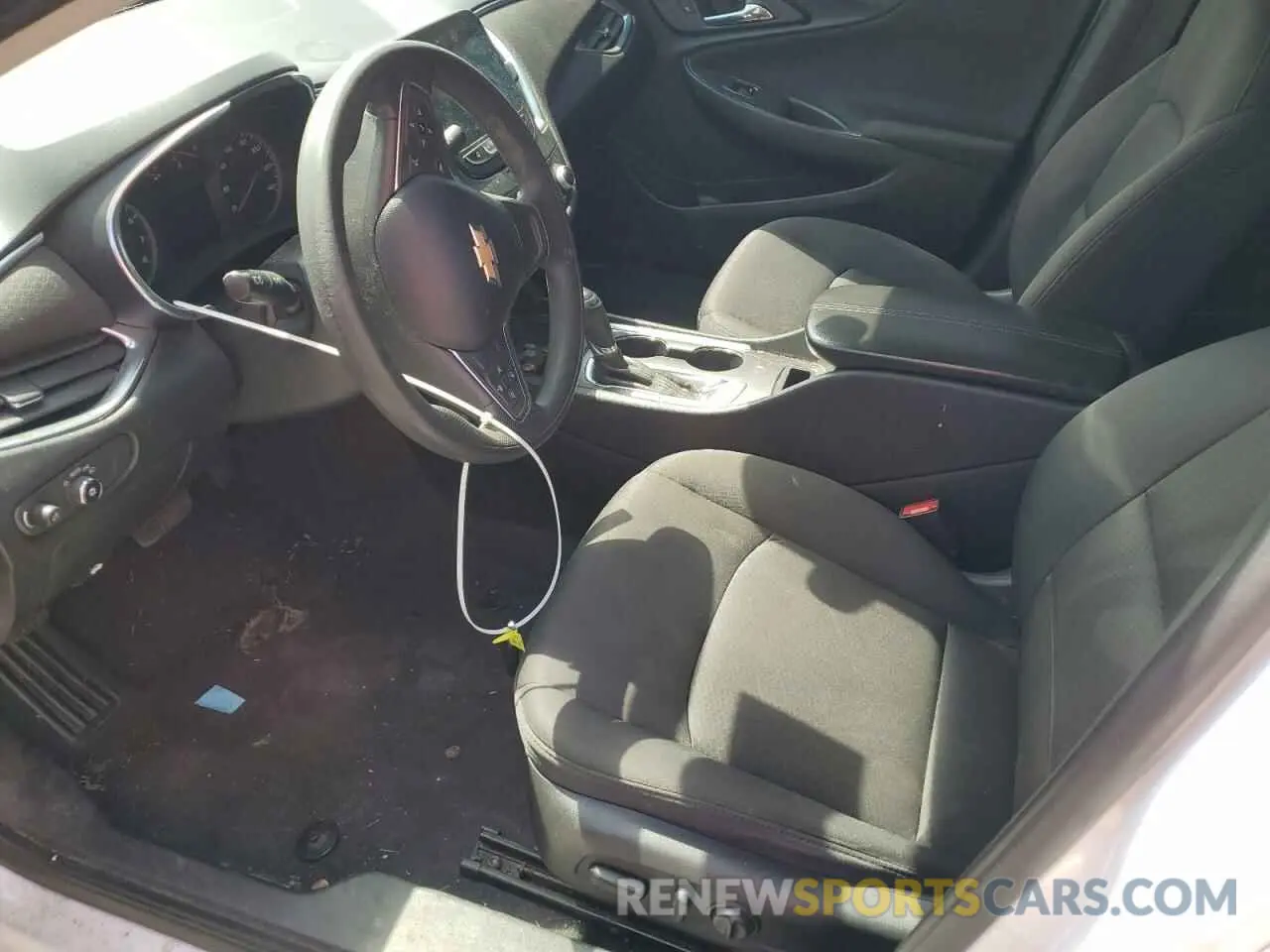 7 fotografías del automóvil dañado 1G1ZD5STXLF019374 CHEVROLET MALIBU 2020