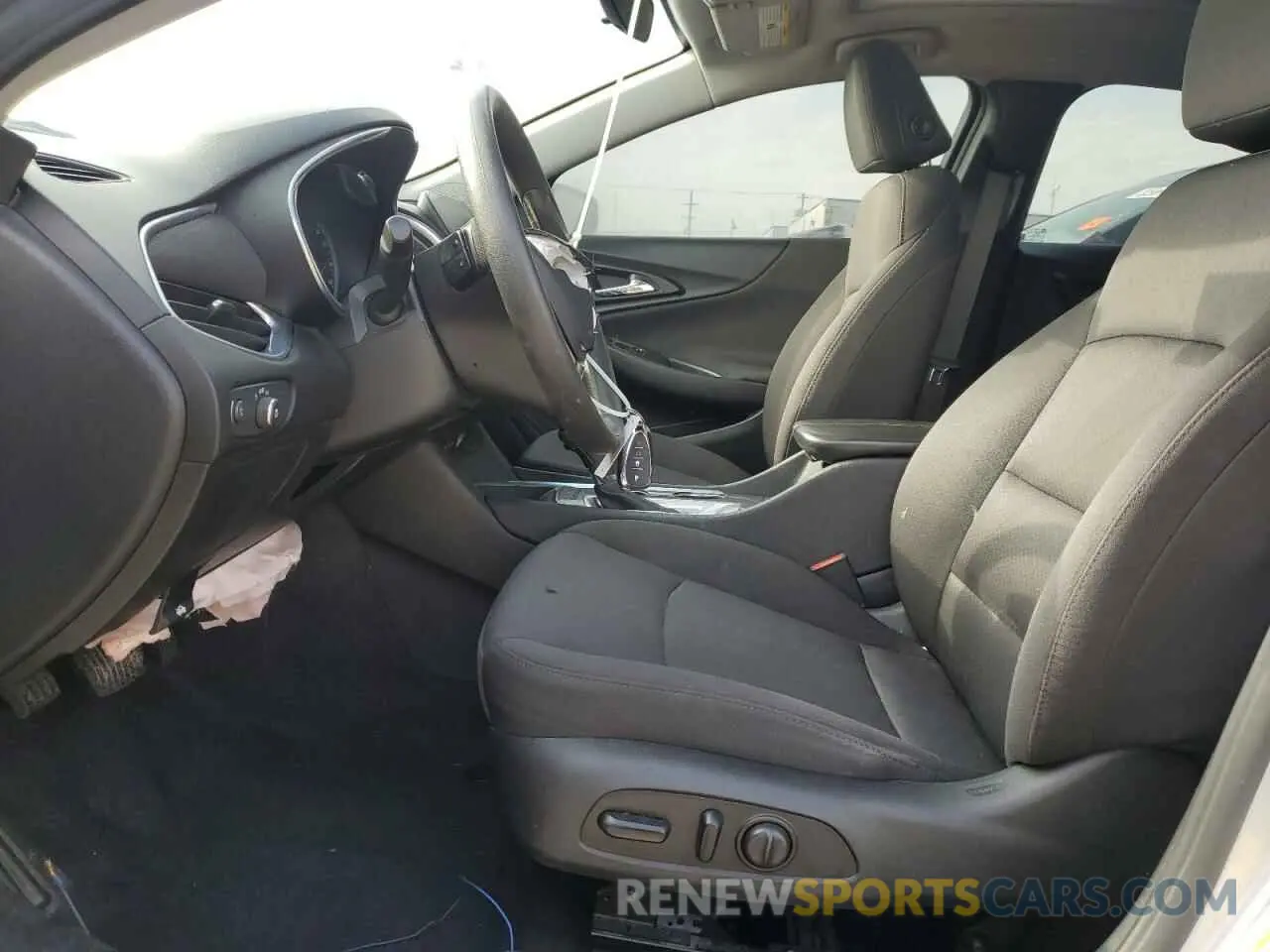 7 fotografías del automóvil dañado 1G1ZD5STXLF035283 CHEVROLET MALIBU 2020