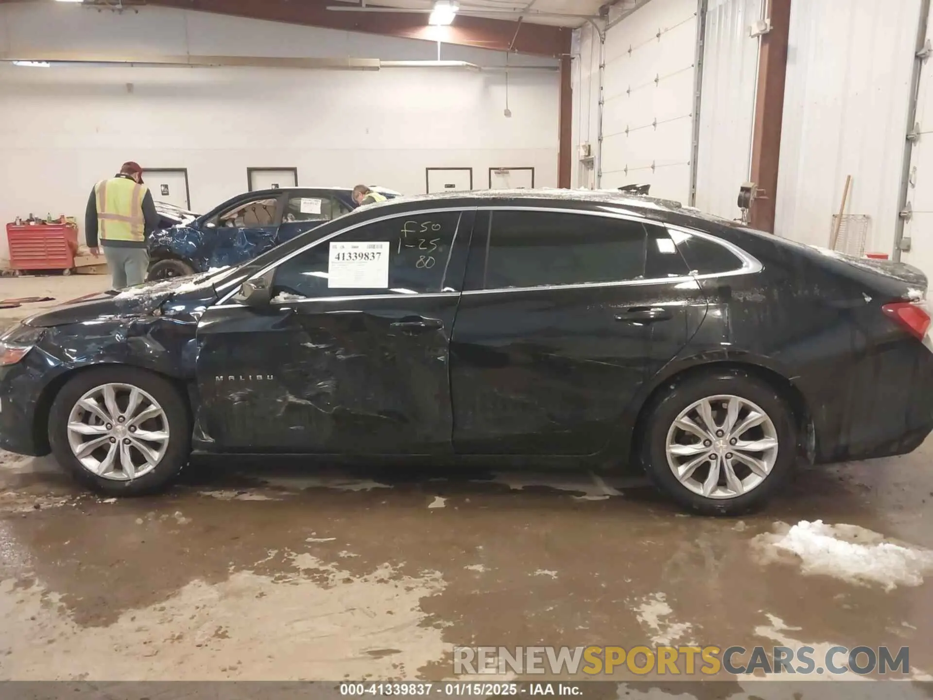 14 fotografías del automóvil dañado 1G1ZD5STXLF043268 CHEVROLET MALIBU 2020