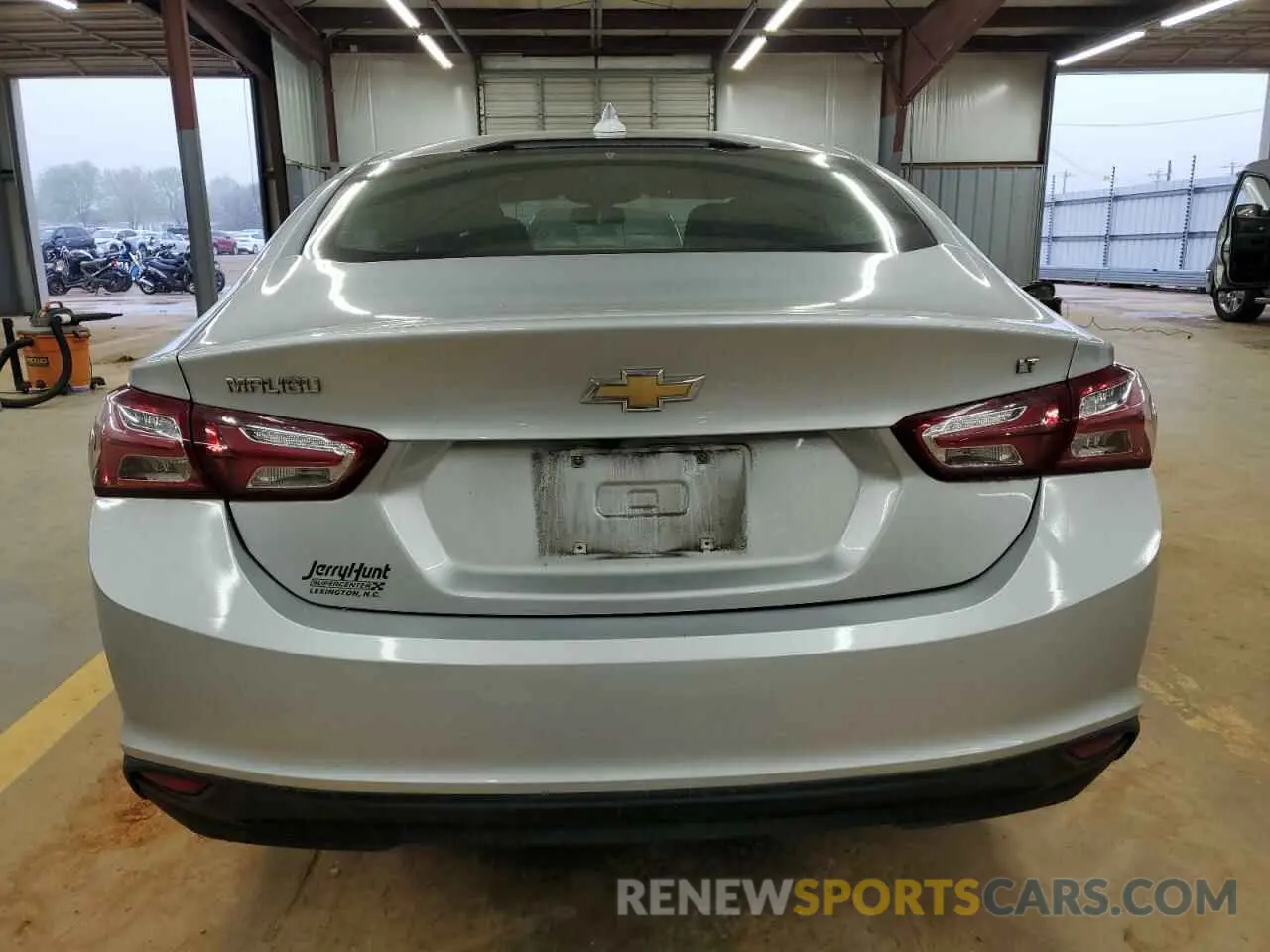 6 fotografías del automóvil dañado 1G1ZD5STXLF066890 CHEVROLET MALIBU 2020