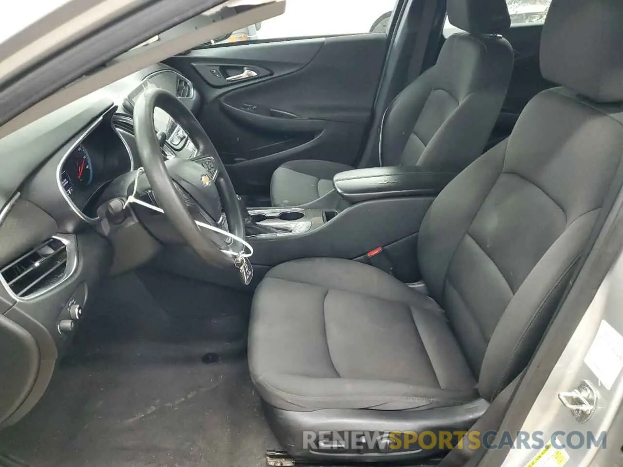 7 fotografías del automóvil dañado 1G1ZD5STXLF066890 CHEVROLET MALIBU 2020