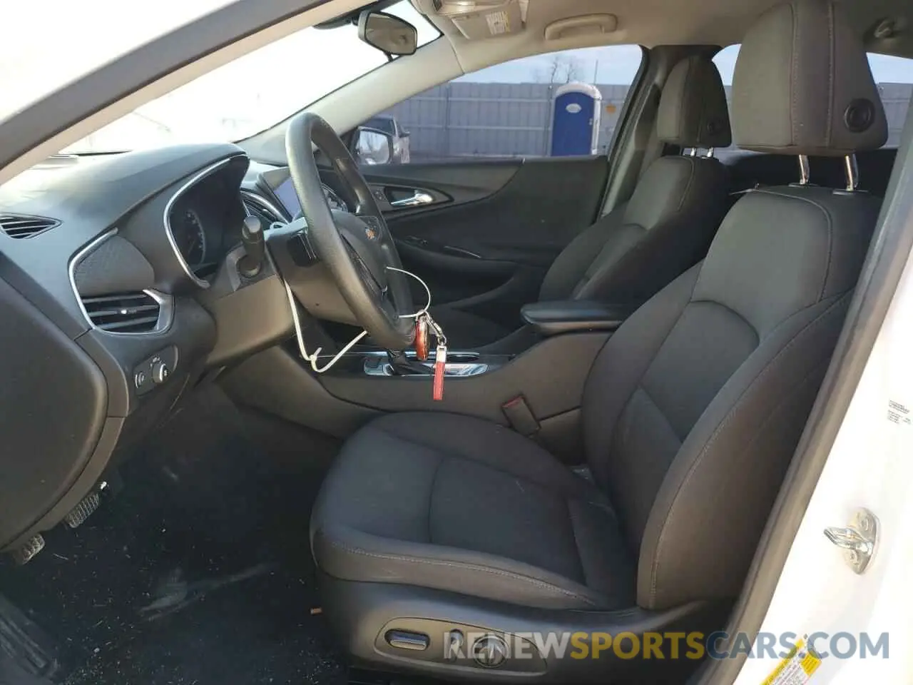 7 fotografías del automóvil dañado 1G1ZD5STXLF078036 CHEVROLET MALIBU 2020