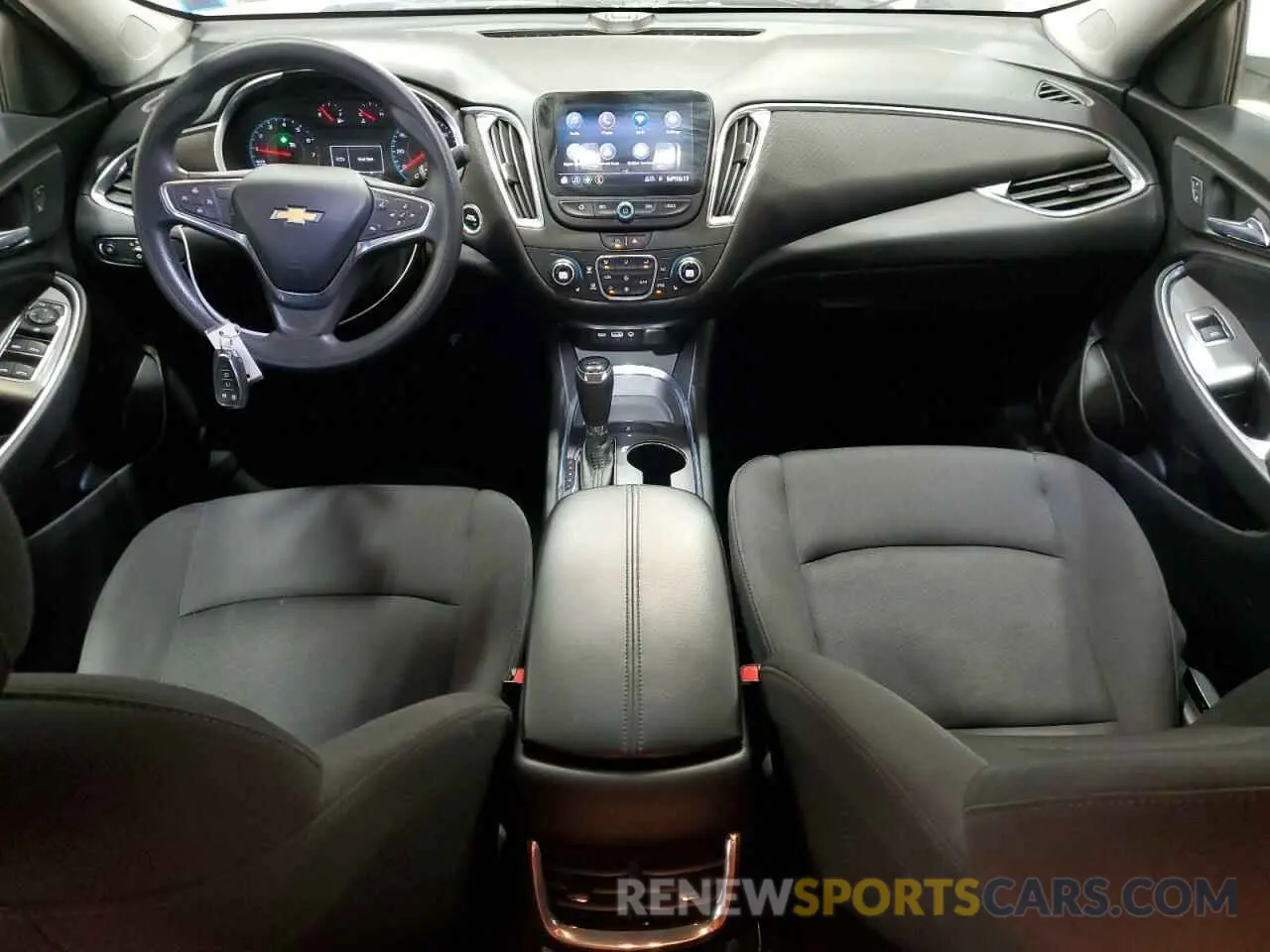 8 fotografías del automóvil dañado 1G1ZD5STXLF092129 CHEVROLET MALIBU 2020