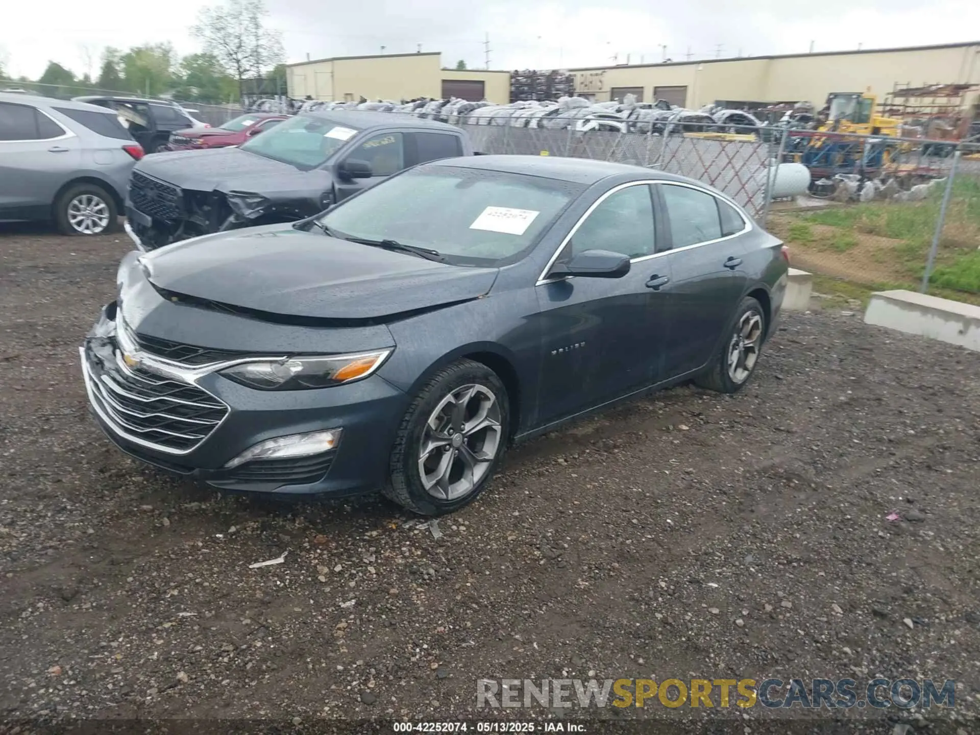 2 fotografías del automóvil dañado 1G1ZD5STXLF096374 CHEVROLET MALIBU 2020
