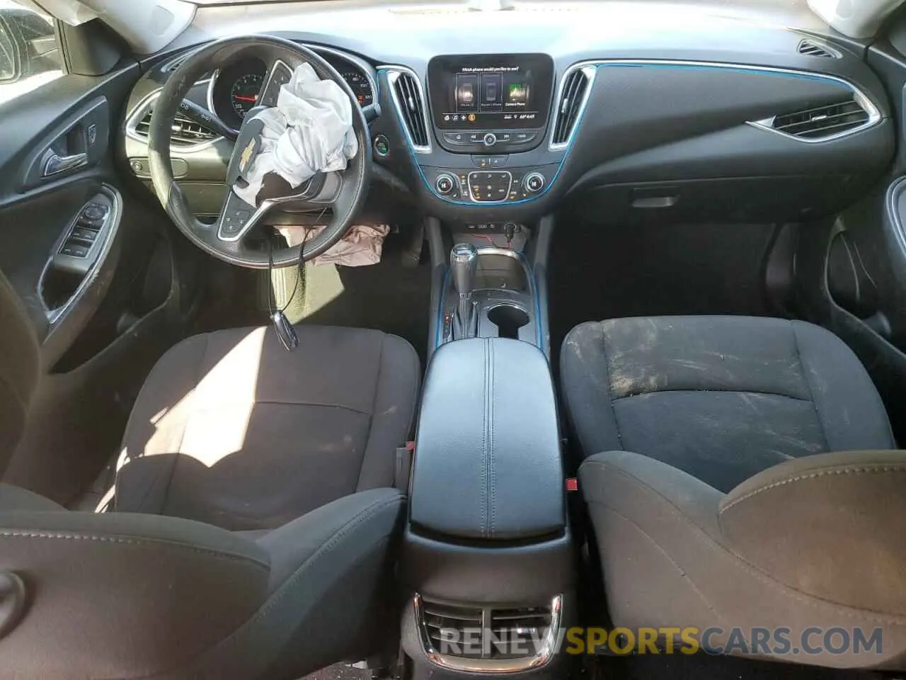 8 fotografías del automóvil dañado 1G1ZD5STXLF112802 CHEVROLET MALIBU 2020