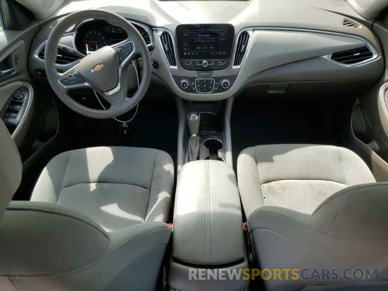 8 fotografías del automóvil dañado 1G1ZD5STXLF122746 CHEVROLET MALIBU 2020