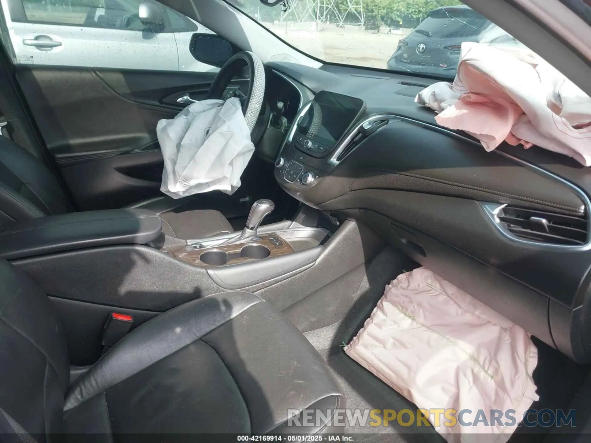 5 fotografías del automóvil dañado 1G1ZE5SX3LF142997 CHEVROLET MALIBU 2020