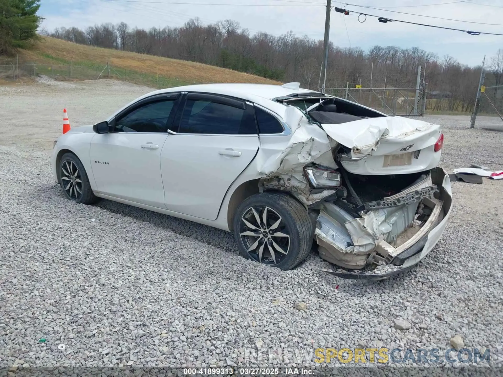 3 fotografías del automóvil dañado 1G1ZG5ST1LF152127 CHEVROLET MALIBU 2020