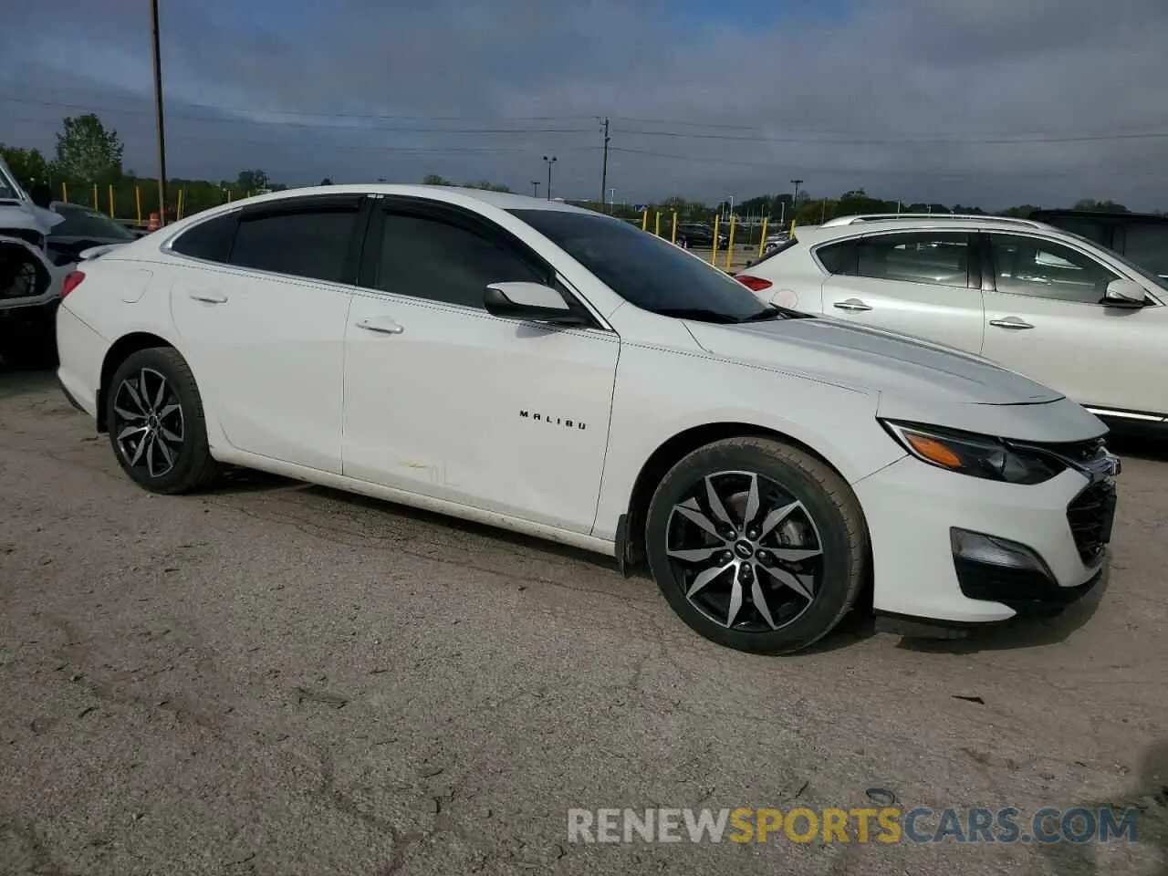 4 fotografías del automóvil dañado 1G1ZG5ST2LF130637 CHEVROLET MALIBU 2020