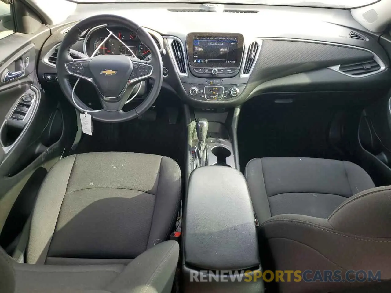 8 fotografías del automóvil dañado 1G1ZG5ST2LF130637 CHEVROLET MALIBU 2020