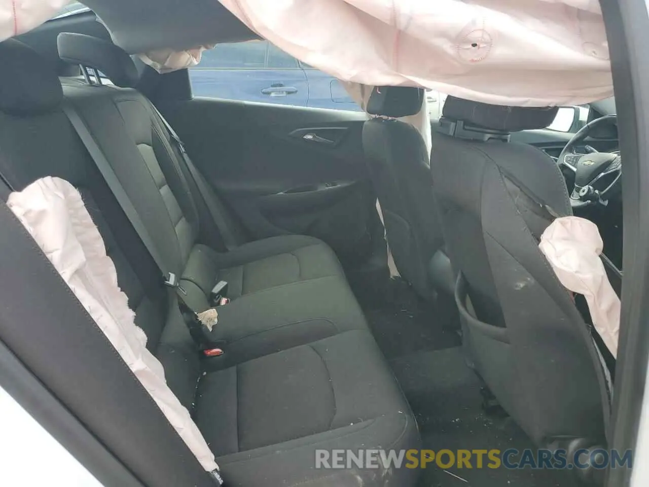 10 fotografías del automóvil dañado 1G1ZG5ST3LF057102 CHEVROLET MALIBU 2020