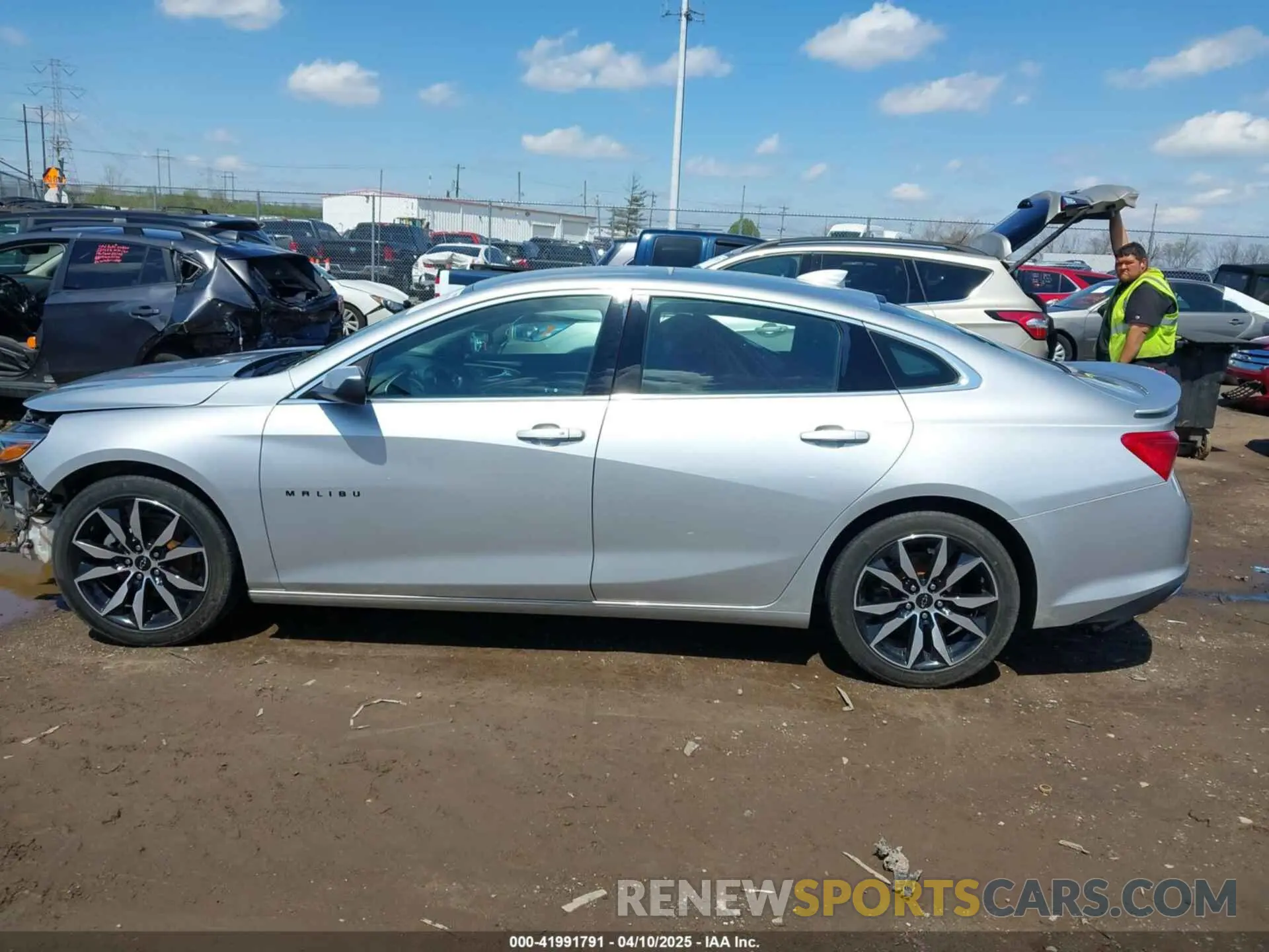 15 fotografías del automóvil dañado 1G1ZG5ST4LF141901 CHEVROLET MALIBU 2020