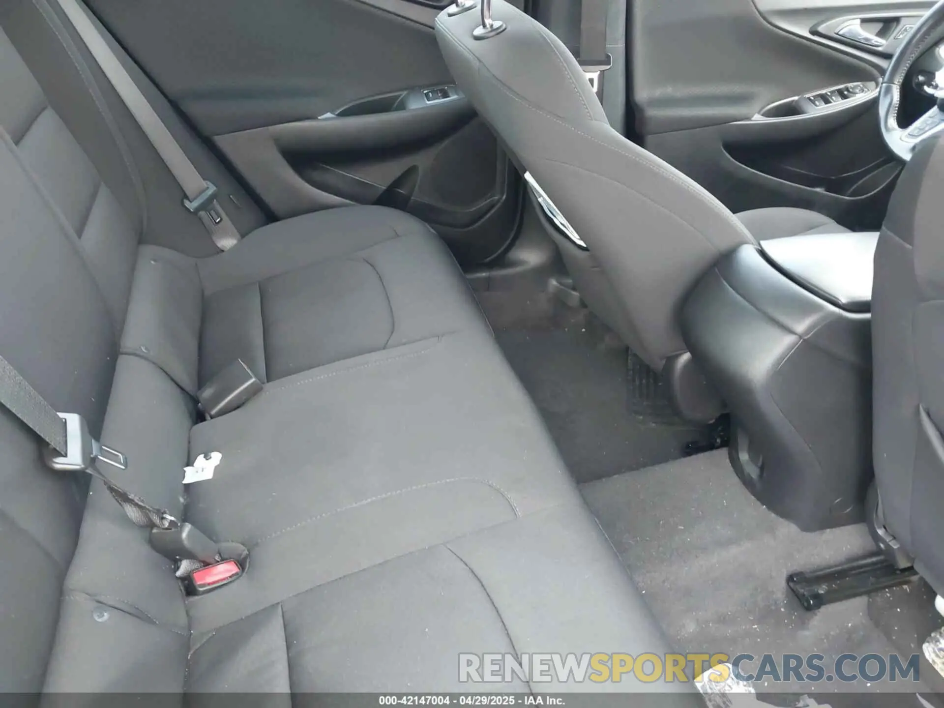 8 fotografías del automóvil dañado 1G1ZG5ST5LF139221 CHEVROLET MALIBU 2020