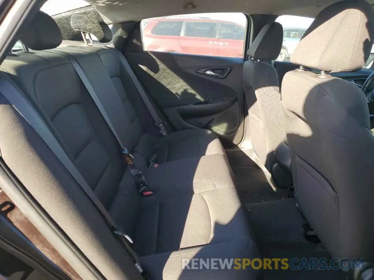10 fotografías del automóvil dañado 1G1ZG5ST5LF151031 CHEVROLET MALIBU 2020