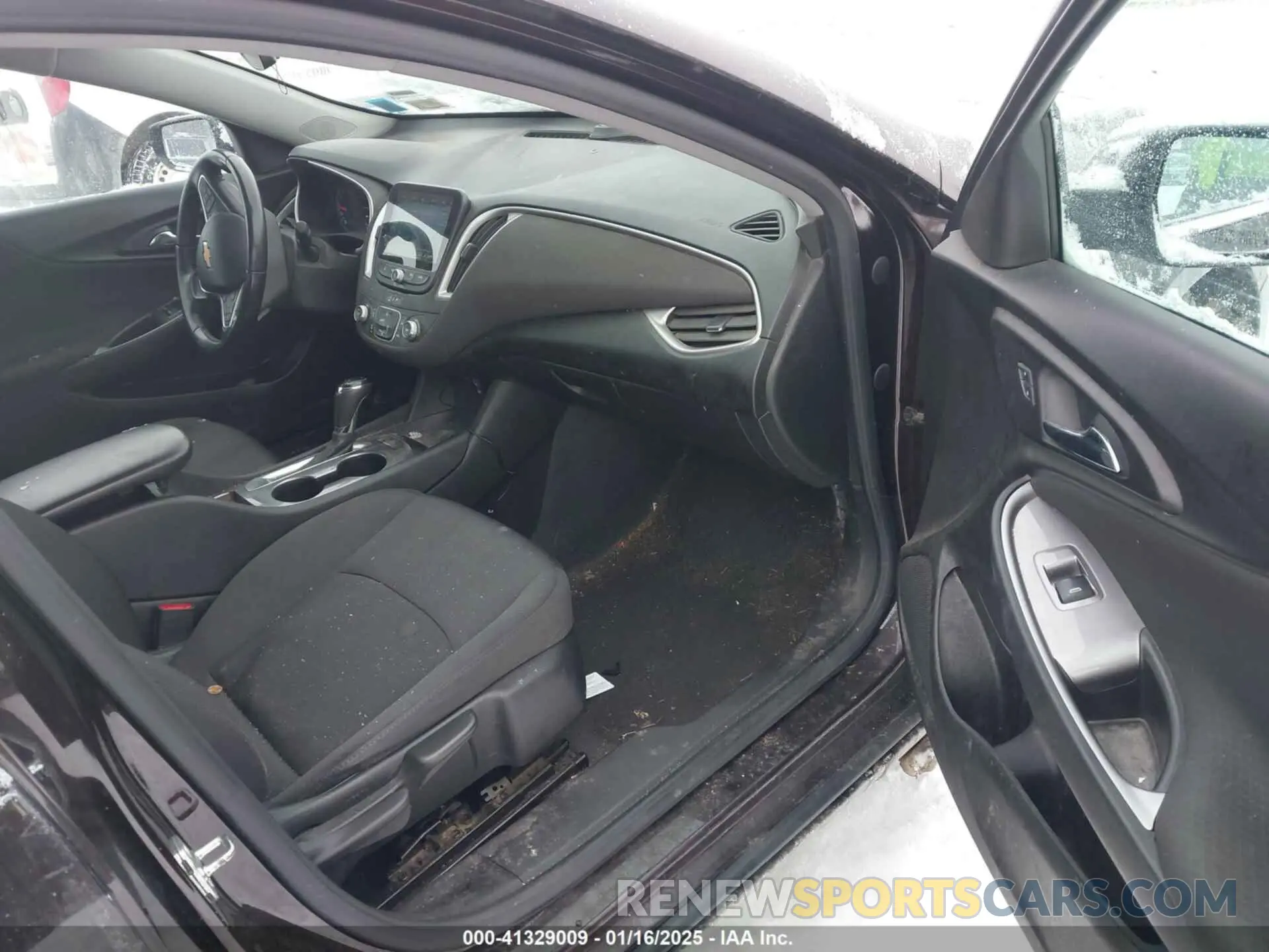 5 fotografías del automóvil dañado 1G1ZG5ST6LF137154 CHEVROLET MALIBU 2020