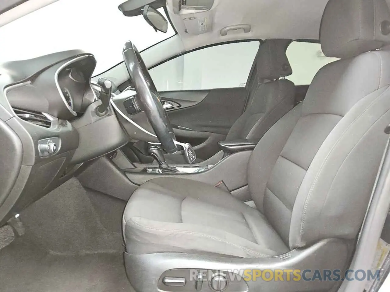 7 fotografías del automóvil dañado 1G1ZG5ST6LF139387 CHEVROLET MALIBU 2020