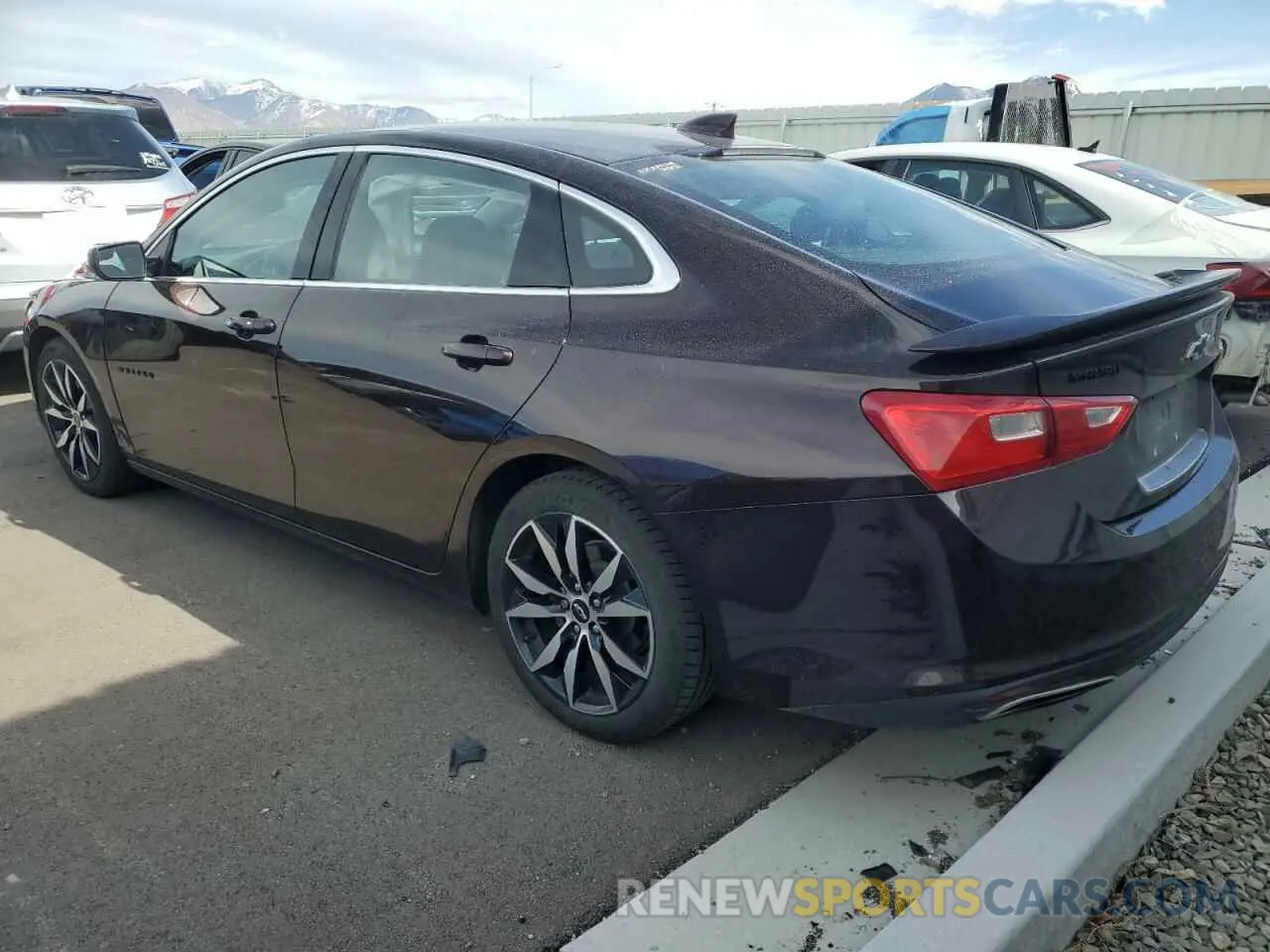 2 fotografías del automóvil dañado 1G1ZG5ST7LF150155 CHEVROLET MALIBU 2020