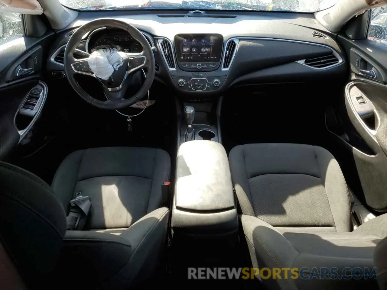8 fotografías del automóvil dañado 1G1ZG5ST8LF137091 CHEVROLET MALIBU 2020