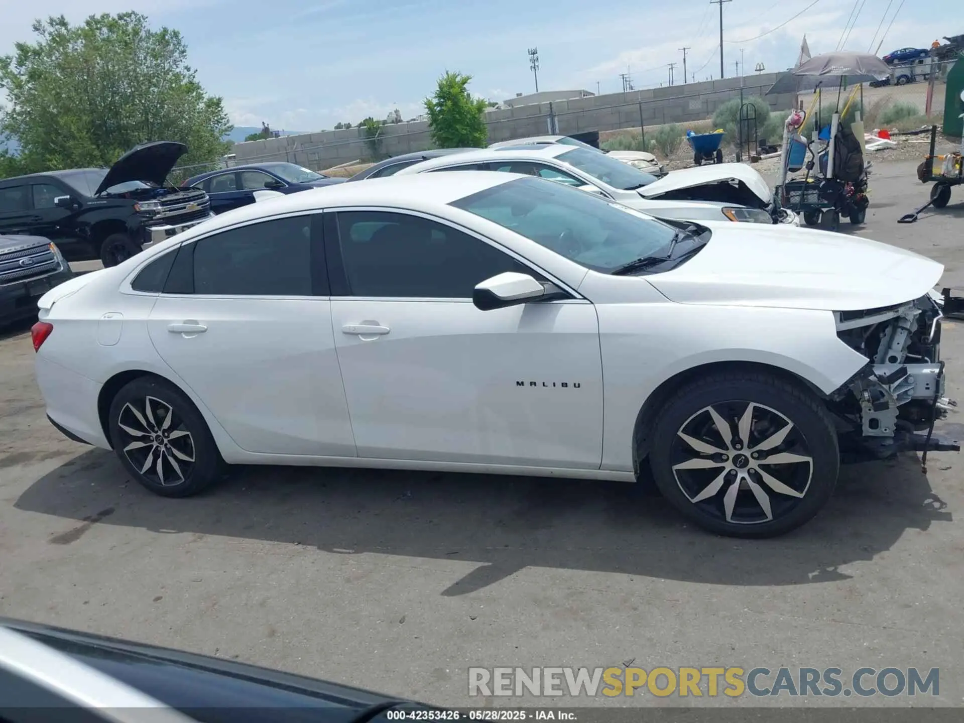 14 fotografías del automóvil dañado 1G1ZG5ST9LF120879 CHEVROLET MALIBU 2020