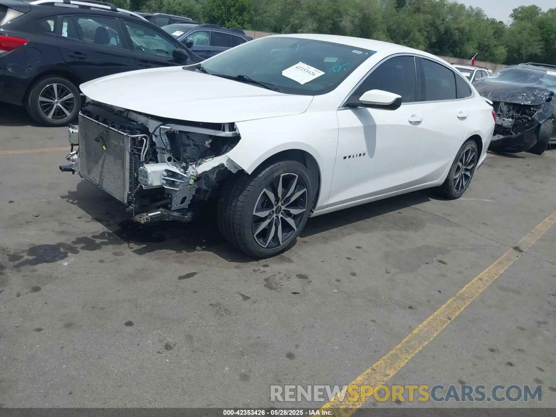 2 fotografías del automóvil dañado 1G1ZG5ST9LF120879 CHEVROLET MALIBU 2020