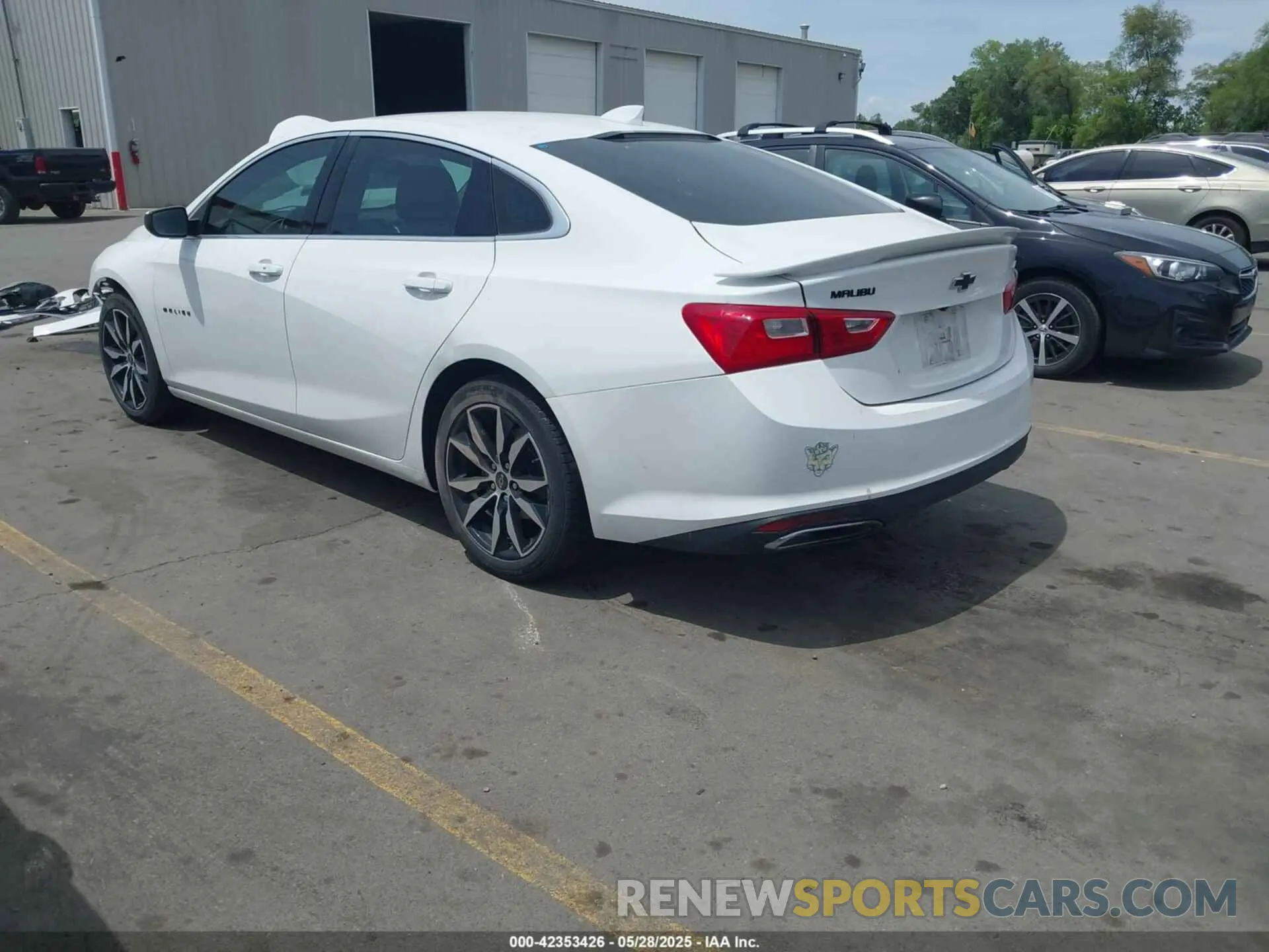 3 fotografías del automóvil dañado 1G1ZG5ST9LF120879 CHEVROLET MALIBU 2020