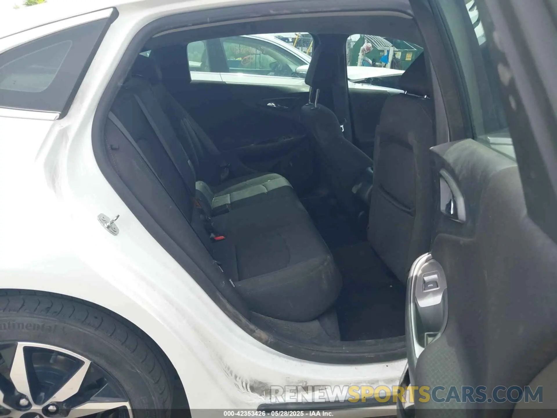 8 fotografías del automóvil dañado 1G1ZG5ST9LF120879 CHEVROLET MALIBU 2020