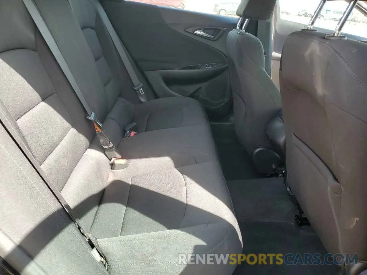 10 fotografías del automóvil dañado 1G1ZG5ST9LF123720 CHEVROLET MALIBU 2020