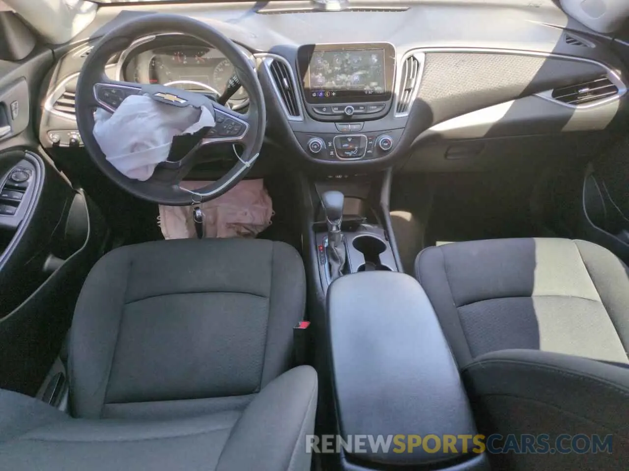 8 fotografías del automóvil dañado 1G1ZB5ST1MF025653 CHEVROLET MALIBU 2021