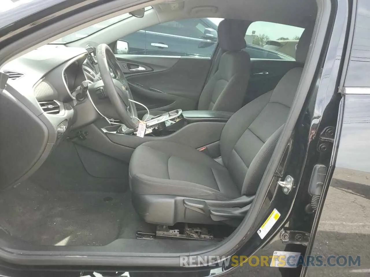7 fotografías del automóvil dañado 1G1ZB5ST3MF052708 CHEVROLET MALIBU 2021